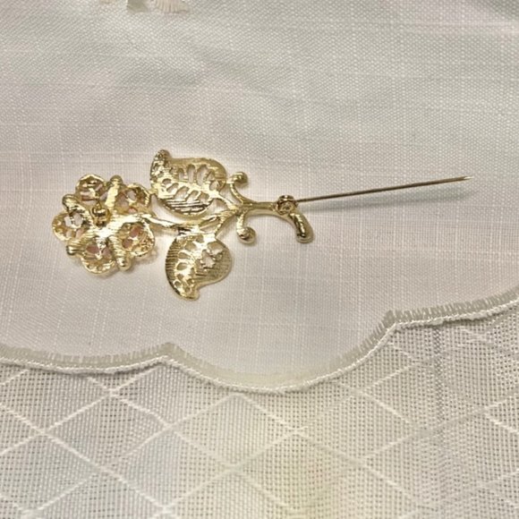 1928 Brand Gold Bridal Wedding Brooch, Vintage Floral Brooches, Bridal Jewelry - Picture 9 of 10